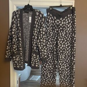 New York & Company Gray and White Knit Cardigan